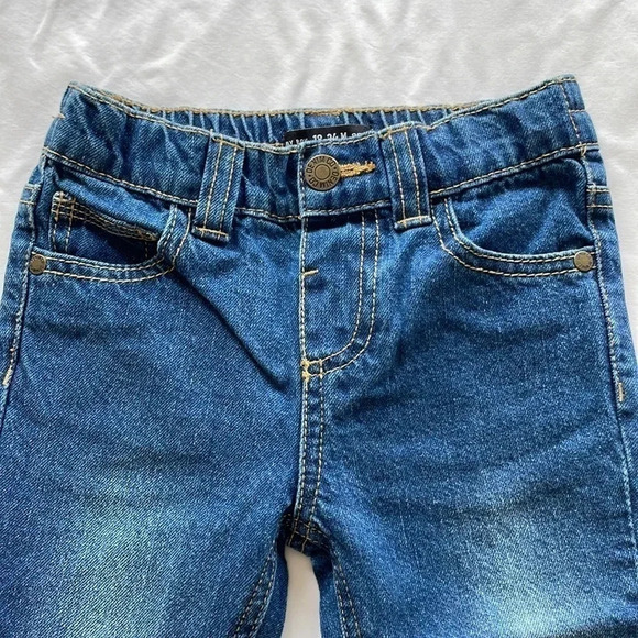 Jeans - Picture 2 of 7